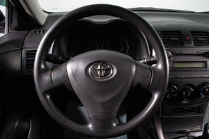 Седан Toyota Corolla 2008 года, 509000 рублей, Сургут