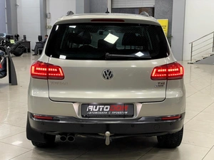 Внедорожник Volkswagen Tiguan 2016 года, 997000 рублей, Солонцы