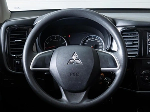 Внедорожник Mitsubishi Outlander 2016 года, 1627000 рублей, Ставрополь