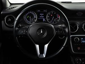 Хетчбэк Mercedes-benz A-класс 2013 года, 1327077 рублей, Москва