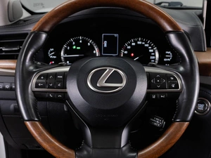 Внедорожник Lexus LX 2019 года, 9000000 рублей, Тюмень