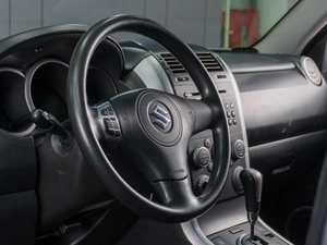 Внедорожник Suzuki Grand Vitara 2010 года, 1049000 рублей, Сургут