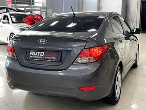Седан Hyundai Solaris 2013 года, 897000 рублей, Солонцы