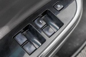 Пикап Mitsubishi L200 2016 года, 1999000 рублей, Барнаул