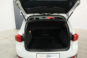 Внедорожник Volkswagen Tiguan 2014 года, 1400000 рублей, Курск