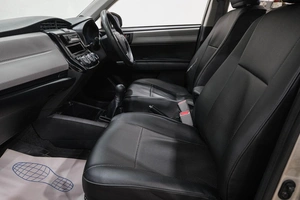 Седан Toyota Corolla Axio 2013 года, 1199000 рублей, Новокузнецк