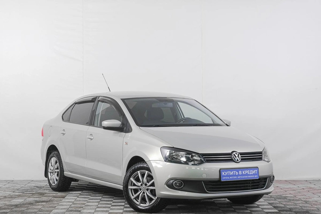 Седан Volkswagen Polo 2011 года, 799000 рублей, Кемерово