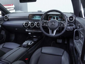 Универсал Mercedes-benz CLA-класс 2020 года, 2800000 рублей, Краснодар