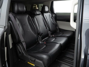 Минивэн Kia Carnival 2021 года, 3149999 рублей, Москва