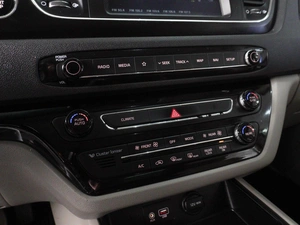 Минивэн Kia Carnival 2019 года, 2568000 рублей, Минеральные Воды