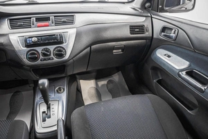 Седан Mitsubishi Lancer 2006 года, 519000 рублей, Барнаул