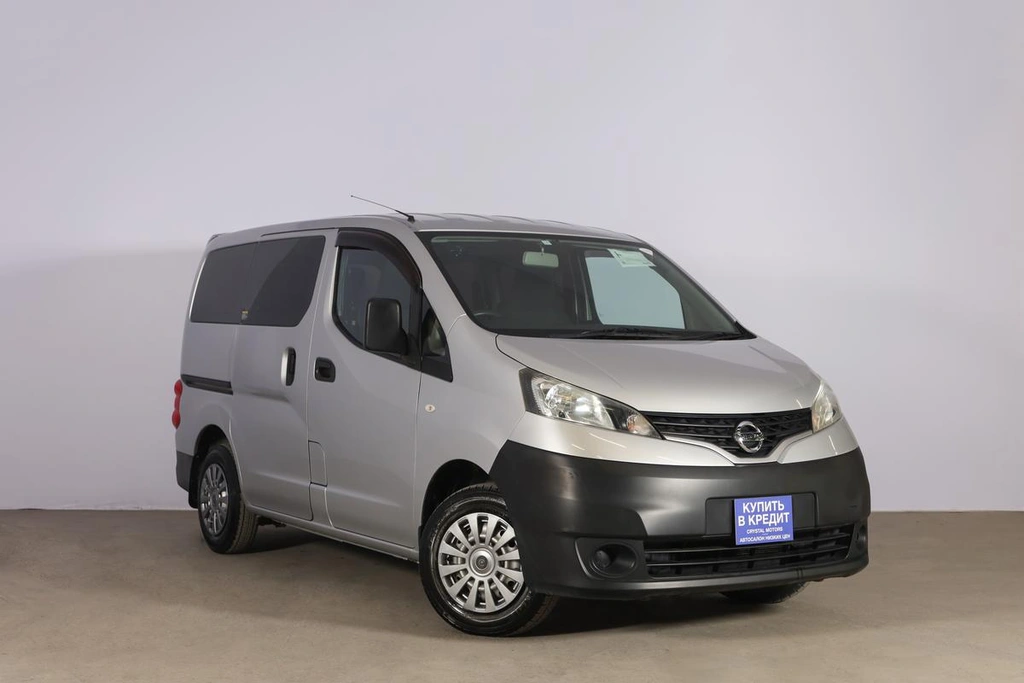 Минивэн Nissan NV200 2019 года, 1849000 рублей, Новосибирск