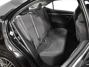 Седан Toyota Corolla 2018 года, 1698100 рублей, Казань