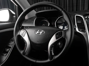 Хетчбэк Hyundai i30 2012 года, 999000 рублей, Тюмень