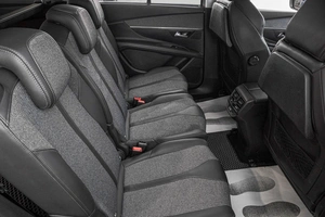 Внедорожник Peugeot 5008 2020 года, 2189000 рублей, Барнаул