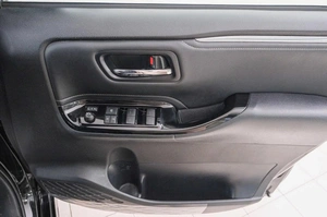 Минивэн Toyota Esquire 2021 года, 3089000 рублей, Красноярск
