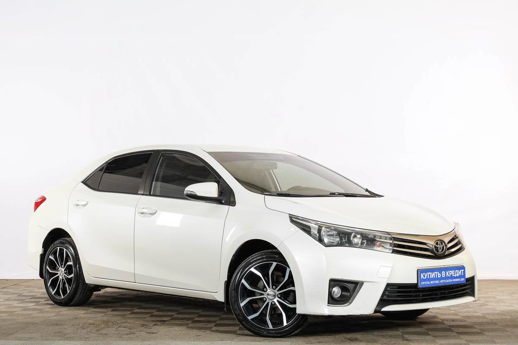 Седан Toyota Corolla 2013 года, 1379000 рублей, Тюмень