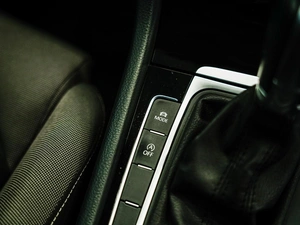 Универсал Volkswagen Golf 2015 года, 1400000 рублей, Красноярск