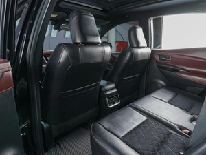 Внедорожник Toyota Harrier 2018 года, 2649000 рублей, Сургут