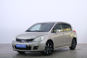 Хетчбэк Nissan Tiida 2012 года, 999000 рублей, Омск