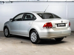 Седан Volkswagen Polo 2012 года, 885000 рублей, Ставрополь