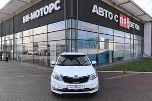 Седан Kia Rio 2015 года, 1350000 рублей, Мирное