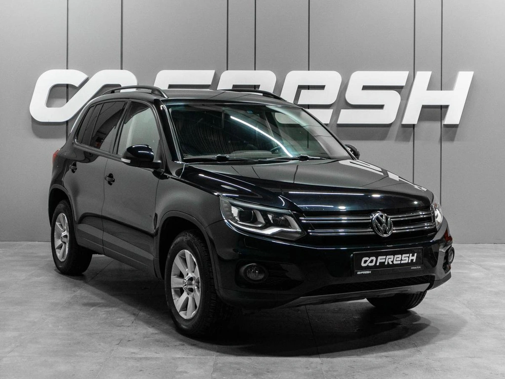Внедорожник Volkswagen Tiguan 2013 года, 1544000 рублей, Тюмень