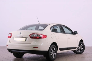 Седан Renault Fluence 2013 года, 789000 рублей, Омск