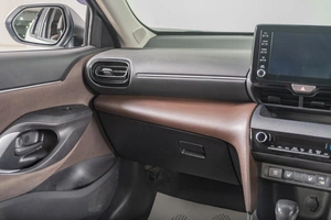 Внедорожник Toyota Yaris Cross 2021 года, 1849000 рублей, Томск