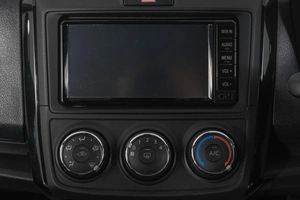 Седан Toyota Corolla Axio 2017 года, 1259000 рублей, Кемерово