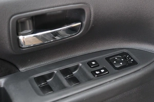 Внедорожник Mitsubishi Outlander 2014 года, 1799000 рублей, Омск