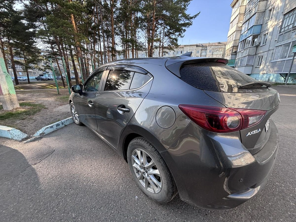 Седан Mazda Axela 2018 года, 1555000 рублей, Лесосибирск