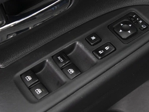 Внедорожник Mitsubishi Outlander 2017 года, 1515000 рублей, Омск