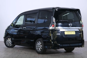 Минивэн Nissan Serena 2018 года, 1909000 рублей, Омск