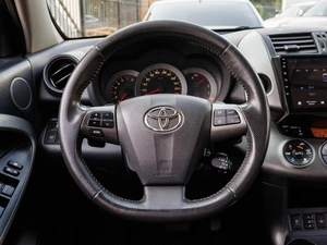 Внедорожник Toyota RAV4 2011 года, 1199000 рублей, Большой Сочи