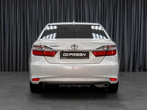 Седан Toyota Camry 2017 года, 2359000 рублей, Тюмень