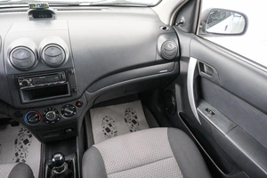 Хетчбэк Chevrolet Aveo 2010 года, 399000 рублей, Красноярск