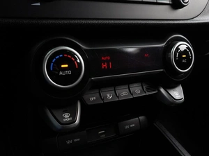 Седан Kia Rio 2021 года, 1549000 рублей, Воронеж