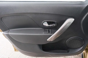 Хетчбэк Renault Sandero 2018 года, 1269000 рублей, Красноярск