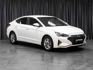 Седан Hyundai Elantra 2019 года, 1649000 рублей, Тюмень