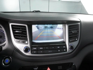 Внедорожник Hyundai Tucson 2015 года, 1820000 рублей, Красный Пахарь