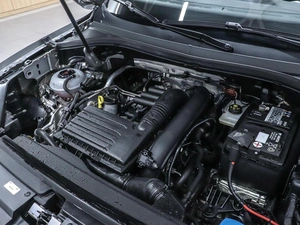 Внедорожник Volkswagen Tiguan 2020 года, 3000000 рублей, Красноярск