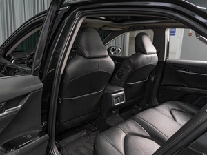 Седан Toyota Camry 2023 года, 3319000 рублей, Тюмень