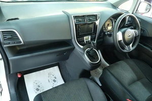 Хетчбэк Toyota Ractis 2015 года, 989000 рублей, Омск