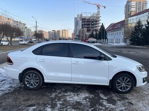 Седан Volkswagen Polo 2019 года, 1060000 рублей, Красноярск
