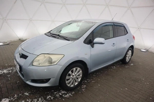 Хэтчбек Toyota Auris 2007 года, 630000 рублей, Орёл
