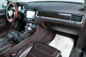 Внедорожник Volkswagen Touareg 2011 года, 1979000 рублей, Челябинск
