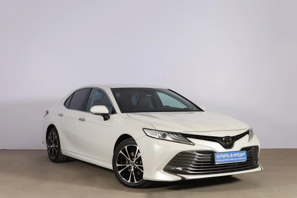 Седан Toyota Camry 2018 года, 3249000 рублей, Новосибирск