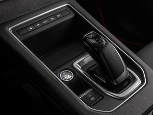 Седан Evolute i-PRO 2025 года, 1605000 рублей, Тюмень