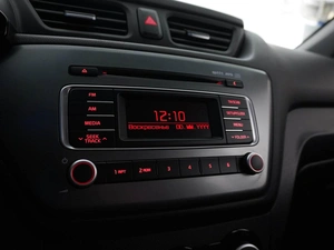 Седан Kia Rio 2017 года, 1100055 рублей, Москва